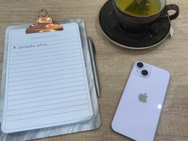 Five ways to declutter your phone