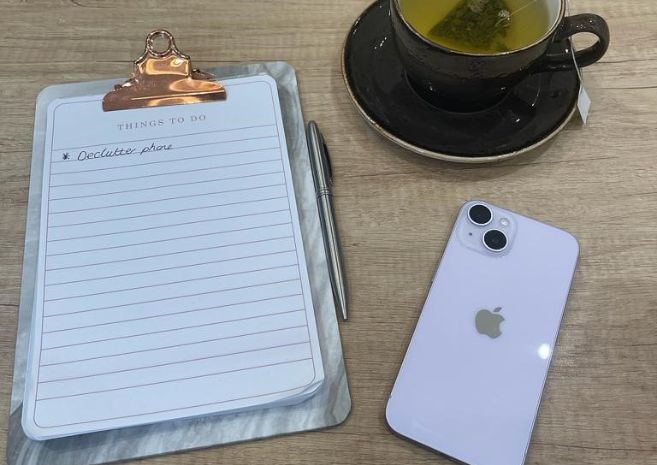 Five ways to declutter your phone